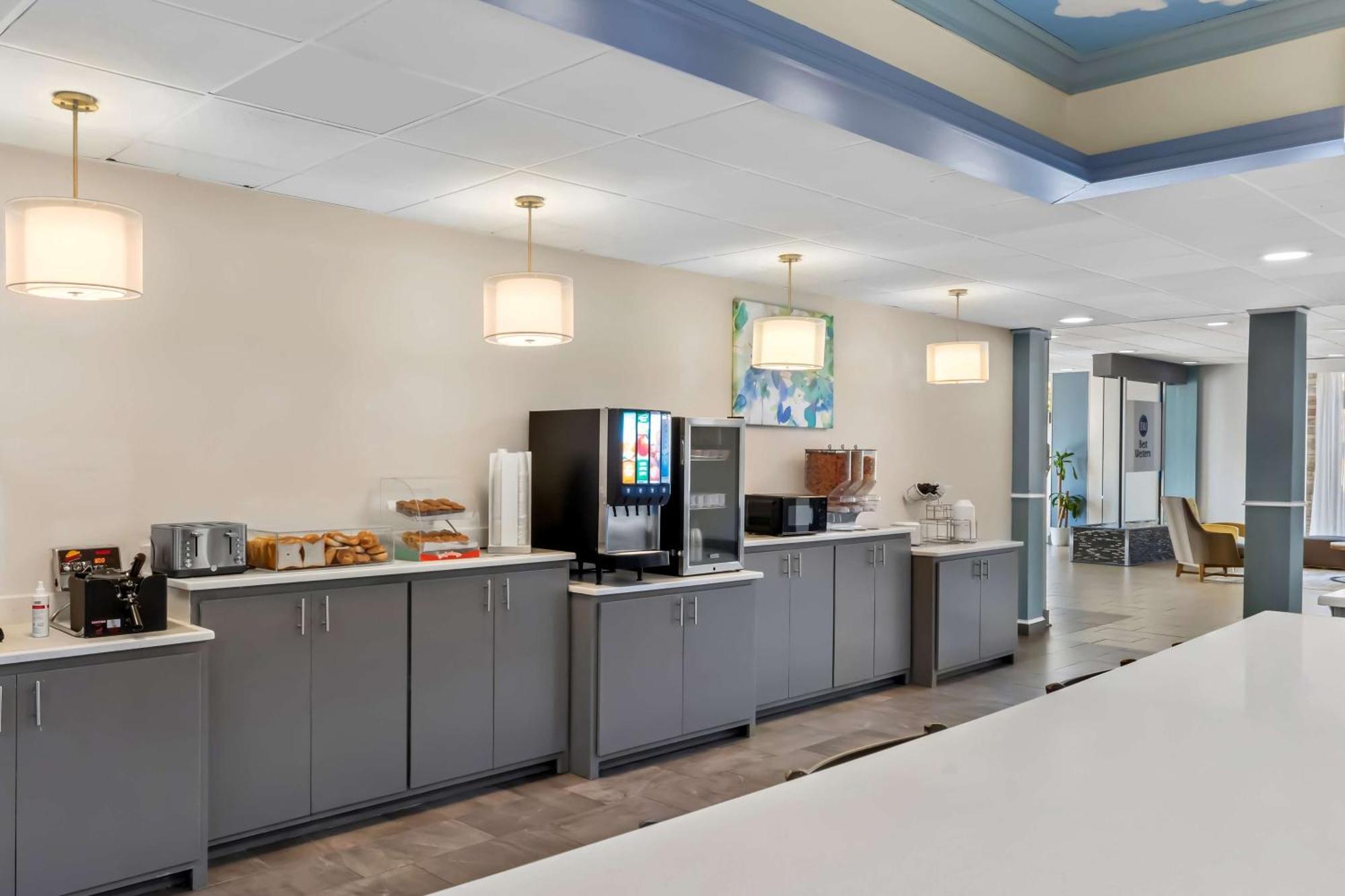 Best Western Atlanta Cumberland Galleria Hotel Smyrna Exterior photo